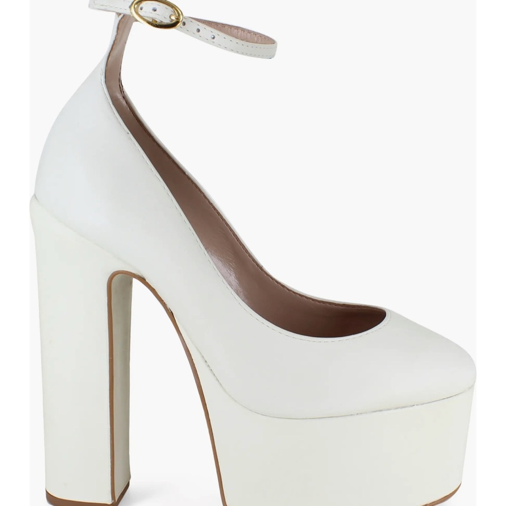 ZIGI Nikole Ankle Strap Platform Pump